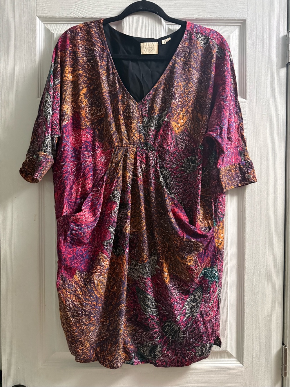 Edme & Esyllte for Anthropologie paisley print with a deep v-neckline XS